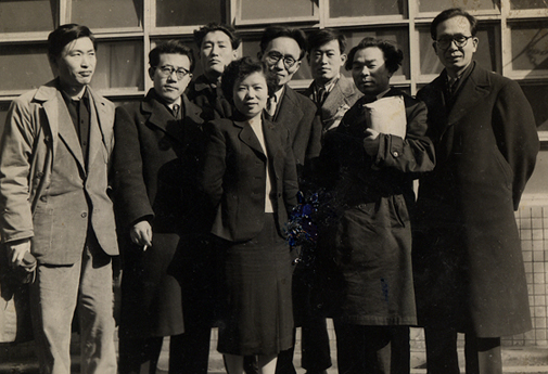 1954년 김영일, 김진수, 김종택, 박춘산, 장수철, 화가 백영수와 대구에서
