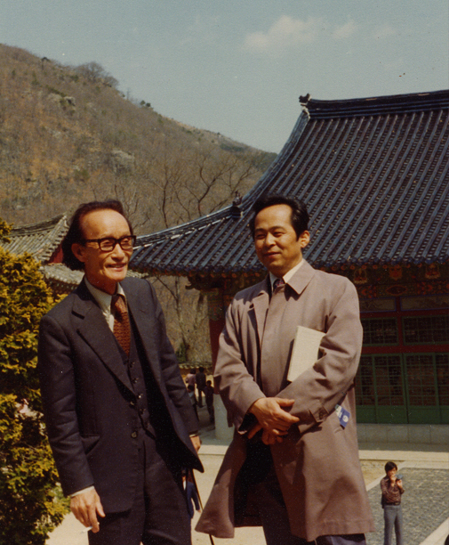 1978년 일본아동문학가 다사가씨와 부산 범어사에서