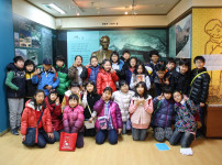 동산초등학교 학생들